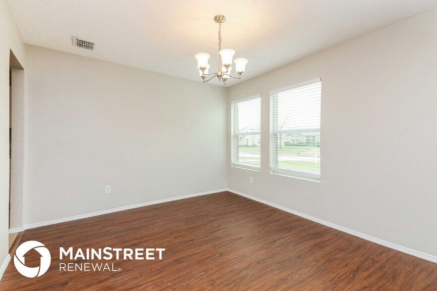 Building Photo - 1673 Chesterwood Dr
