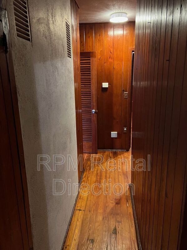 Building Photo - 2729 Broadway