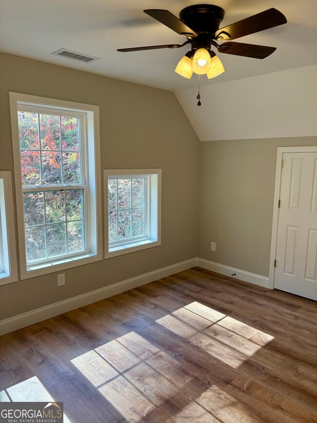 Building Photo - 114 Hidden Springs Way