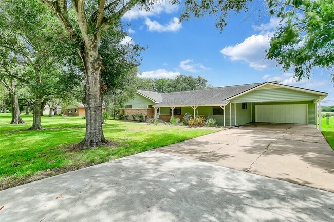 Building Photo - 3605 Longherridge Dr