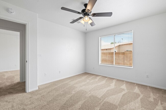 Building Photo - Nice Rita Ranch Home - Vail School District