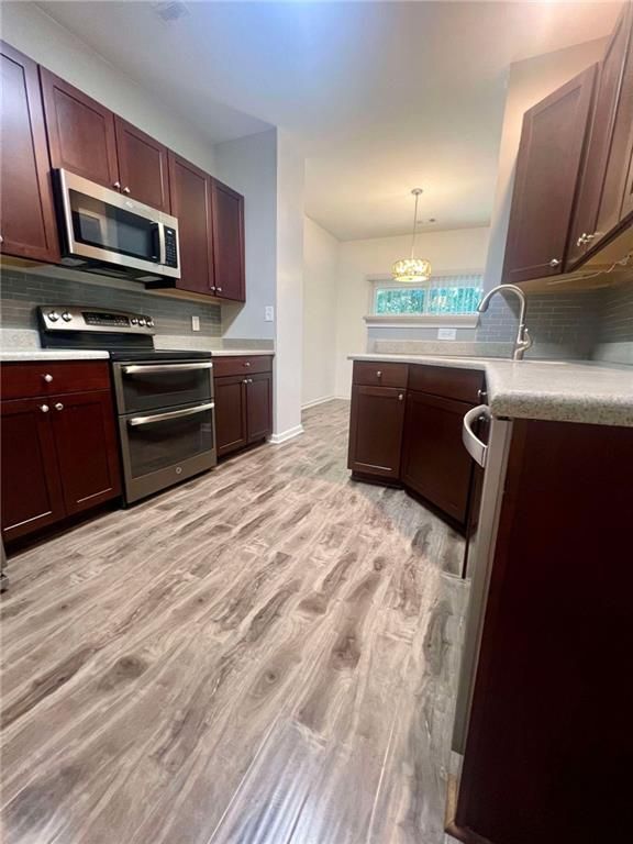 Building Photo - 3232 Brockenhurst Dr