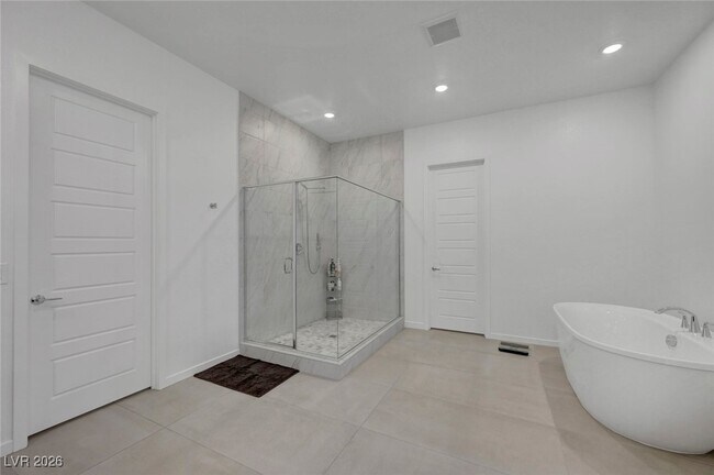 Building Photo - 10851 Mila Lndg Ave