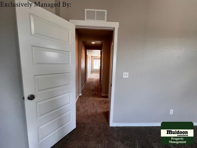 Building Photo - SEE ME TODAY! Beautiful 3 bedroom home tha...