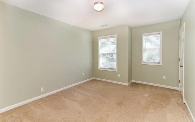 Building Photo - 5640 Sterling Ct