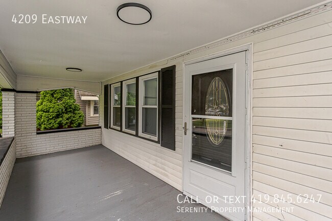 Building Photo - 4209 Eastway-