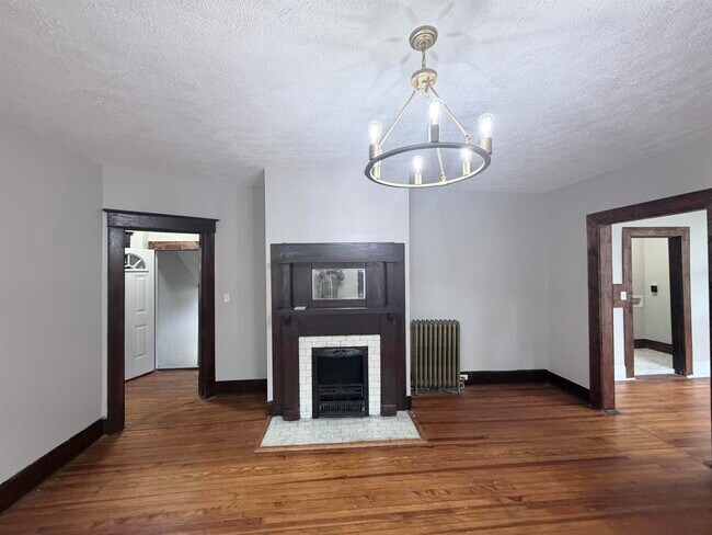 Building Photo - 1258 Agnes Pl