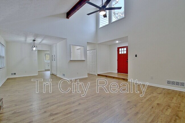 Building Photo - 150 Drennan Dr