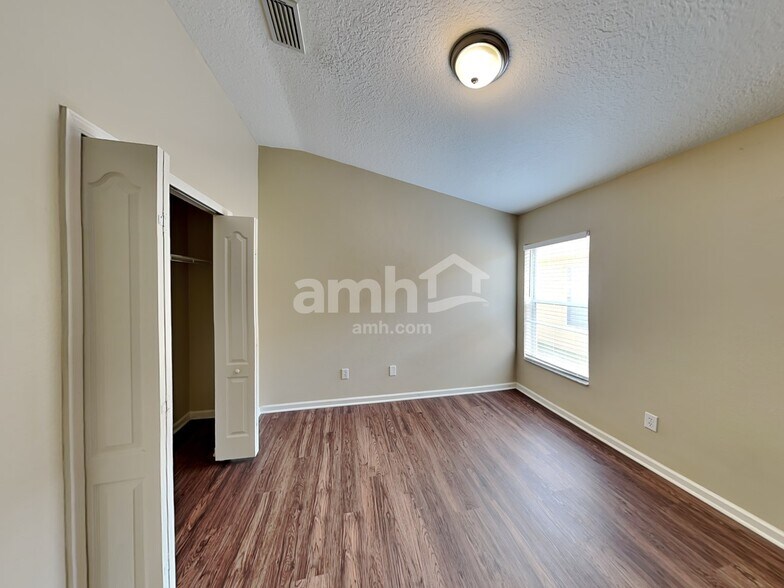 Building Photo - 13256 Early Run Ln