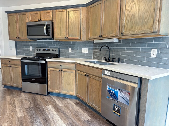 Building Photo - 4933 Lailwood Cir