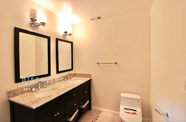 Building Photo - Four Bedroom Montclair Home with Forest Views