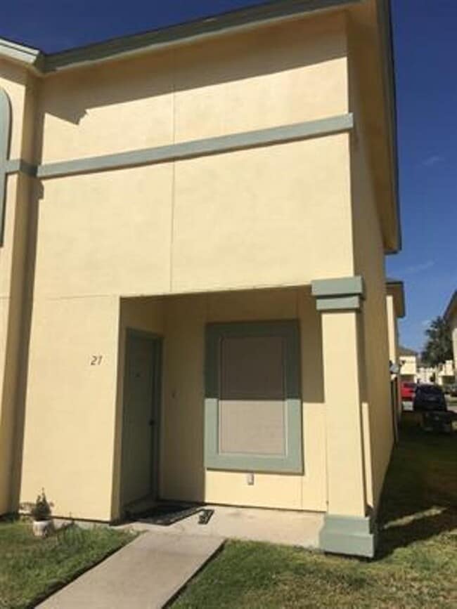 Building Photo - 1000 Ranchway Dr