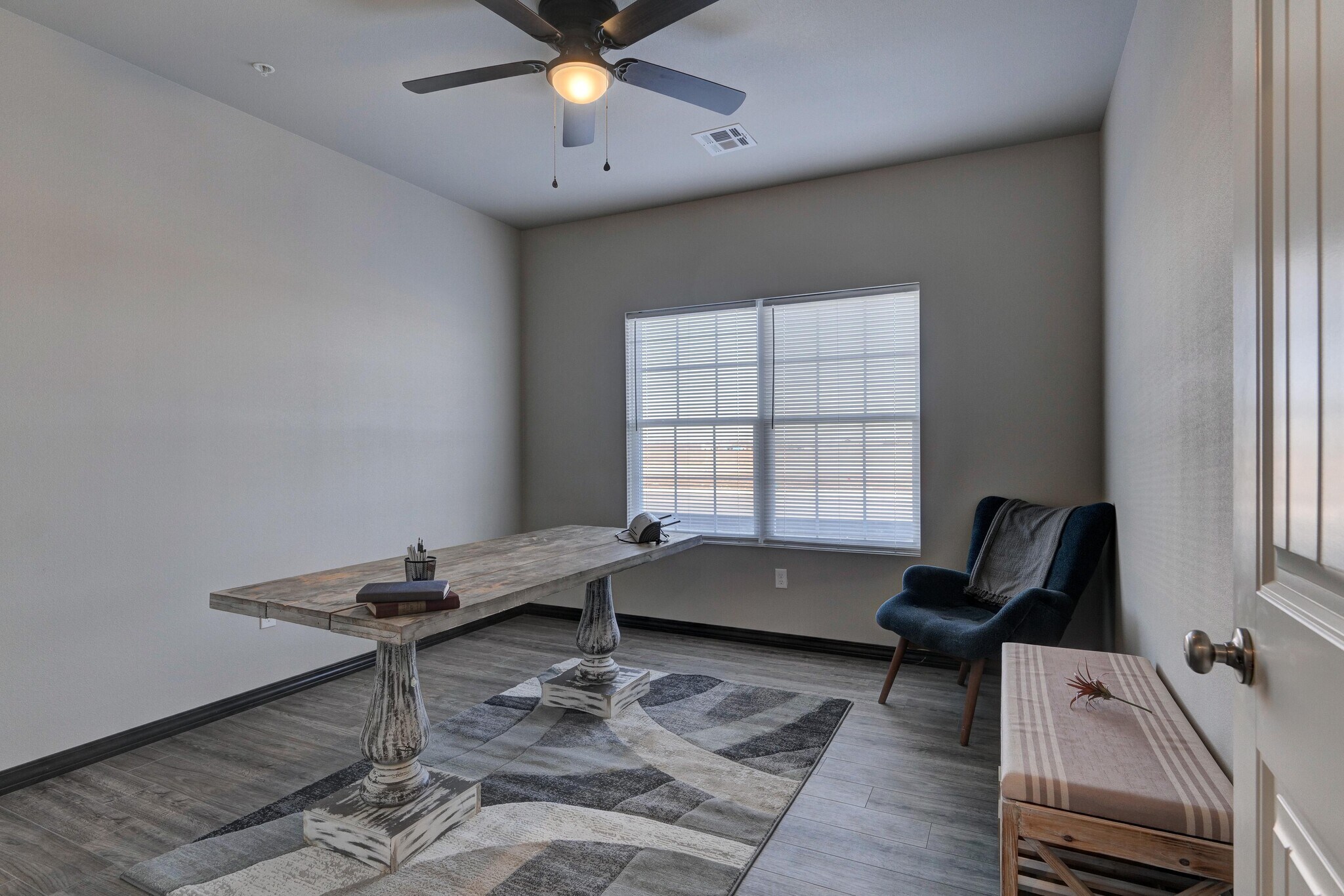 Building Photo - 5614 W 32nd St