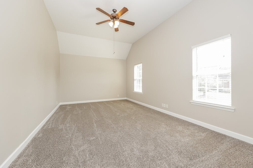 Building Photo - 237 Titans Cir