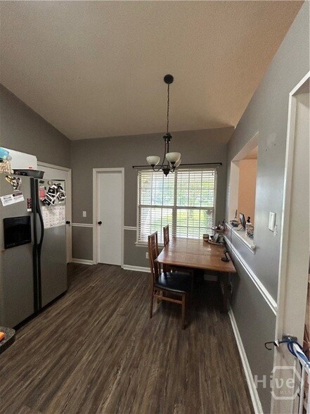 Building Photo - 109 Live Oak Cir