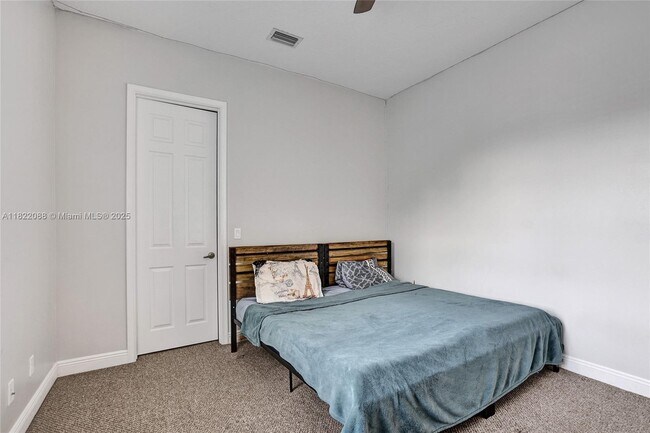 Building Photo - 8959 Cypress Grove Ln