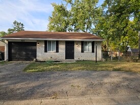 Building Photo - 7675 Pomeranian Dr