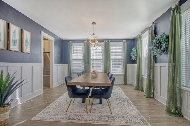 Building Photo - Refined Living in Midtown Nexton