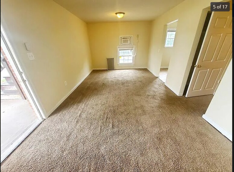 Building Photo - 416 S West St