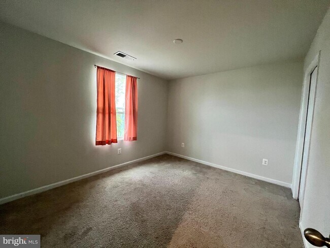 Building Photo - 255 Severna Pkwy