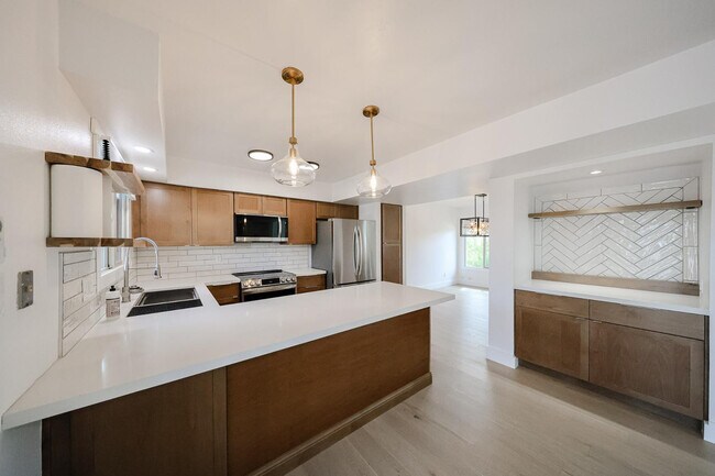 Building Photo - 8372 E Solano Dr