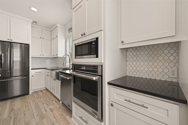 Building Photo - 22411 Kendall Shay Ct