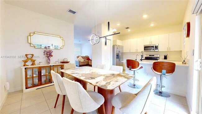 Building Photo - 17910 SW 359 Ter