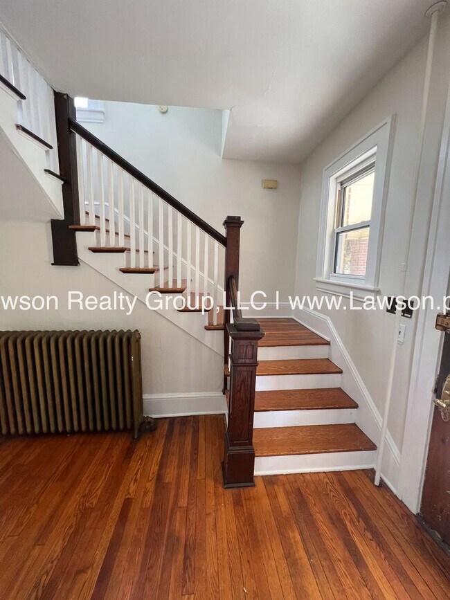 Building Photo - 1625 Westover Ave SW