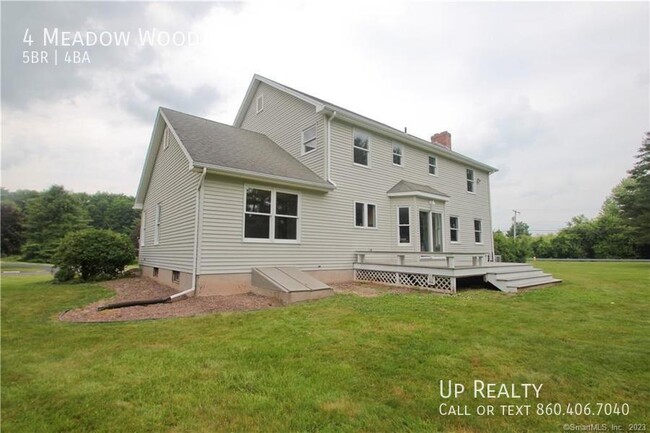 Building Photo - 4 Meadow Wood Dr