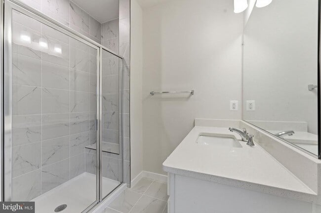 Building Photo - 2490 Connector Aly