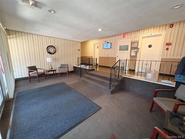 Building Photo - 25 Elizabeth St