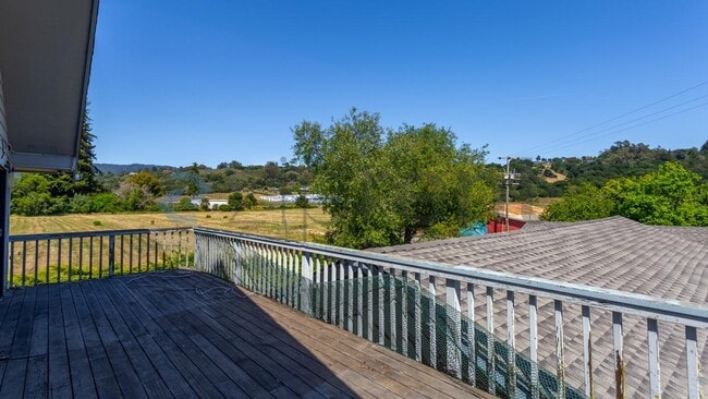 Building Photo - 196 Browns Valley Rd