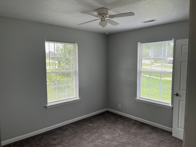 Building Photo - Cozy 3 Bedroom in Elizabethtown