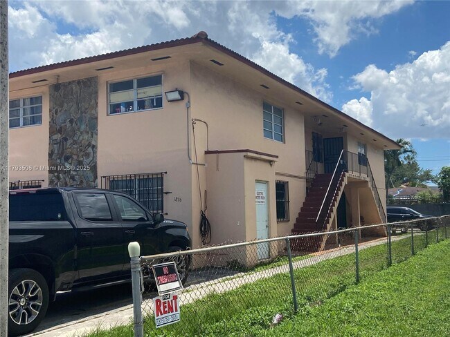 Primary Photo - 1836 NW 22nd Ct