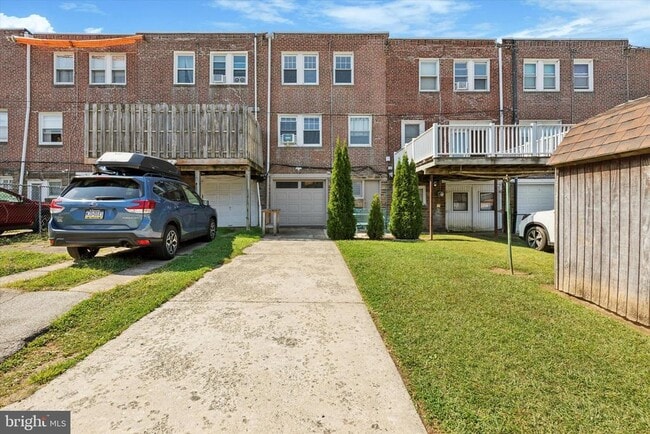 Building Photo - 5938 Houghton St
