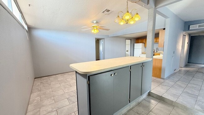 Building Photo - Artistic Home in the Heart of Las Cruces