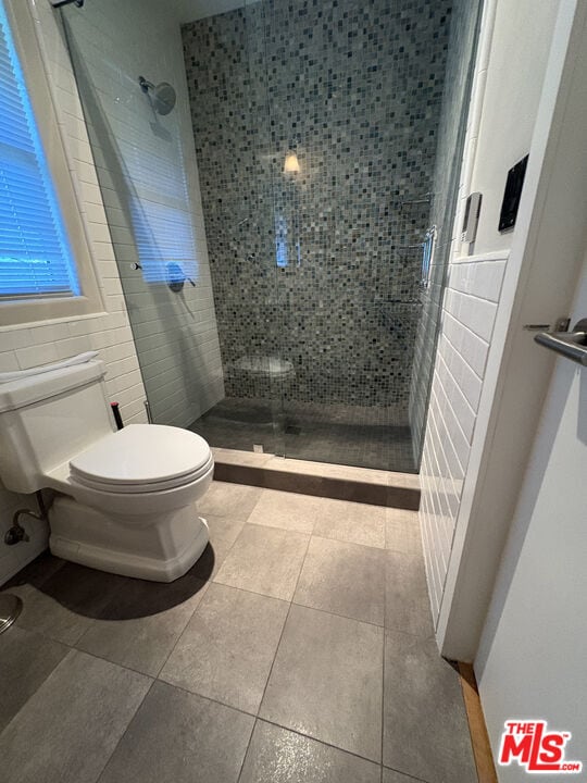 Building Photo - 444 W Avenue 37