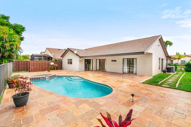 Building Photo - 21011 Windemere Ln