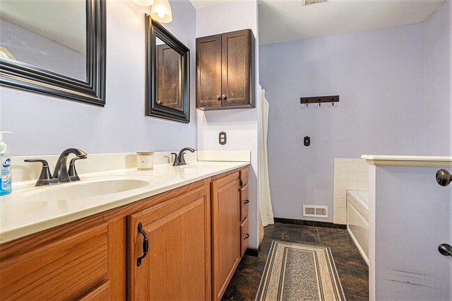 Building Photo - 7761 Elk St