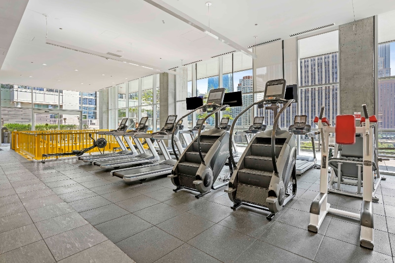 Building Photo - 223 E Illinois St