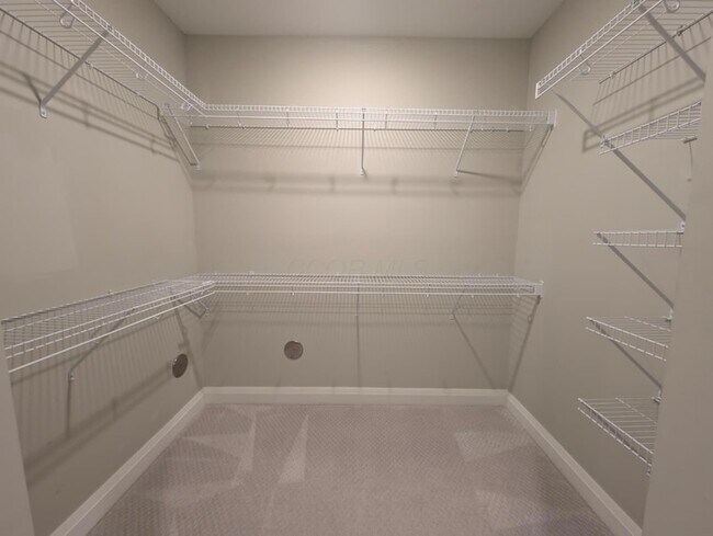 Building Photo - 751 N 6th St