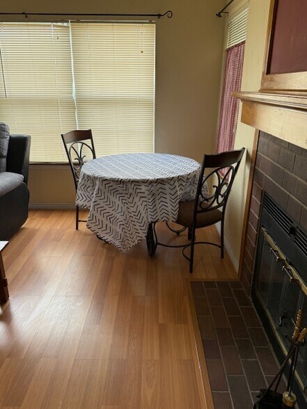 Building Photo - 2740 E Otero Plz