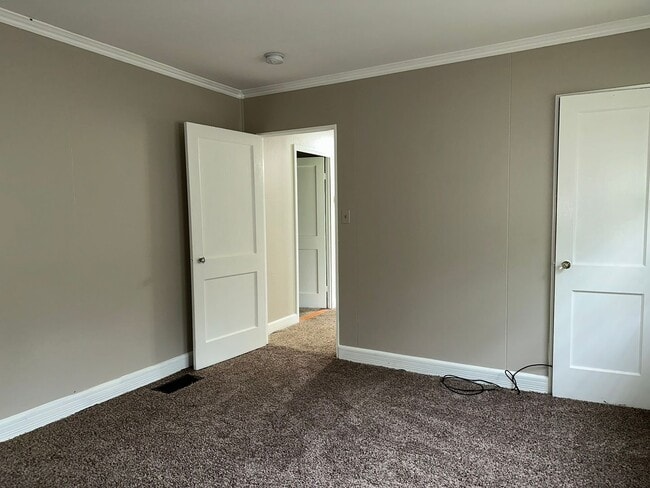 Building Photo - Rarely Available Ruxton Rental