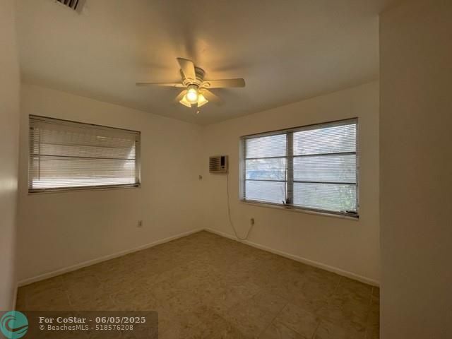 Building Photo - 2625 NW 68th Ave