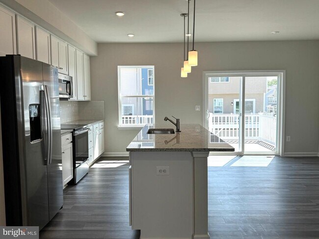 Building Photo - 12 BROOKFIELD Mews