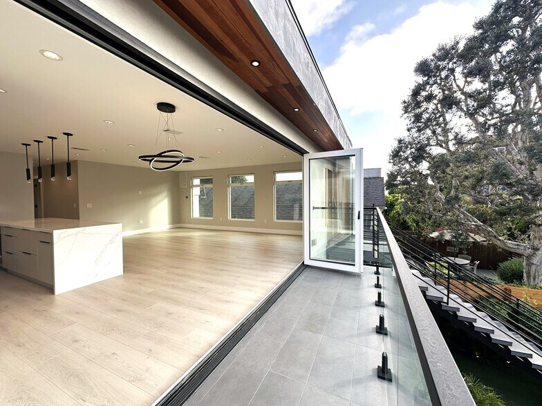 Building Photo - 38 Paloma Ave