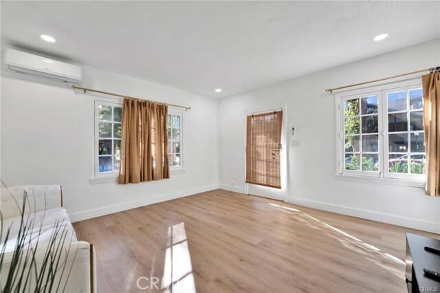 Building Photo - 726 Meridian Ave