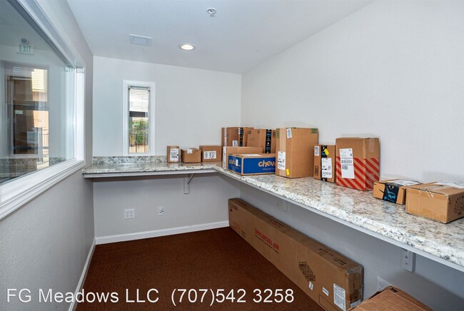 Building Photo - 2 br, 2 bath Apartment - The Meadows at Fo...