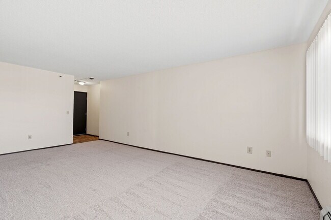 Floorplan - Summit Square
