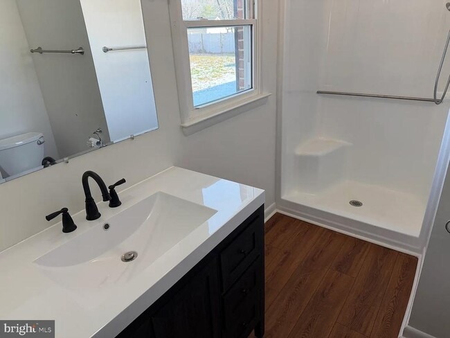 Building Photo - 108 S Carolina Rd